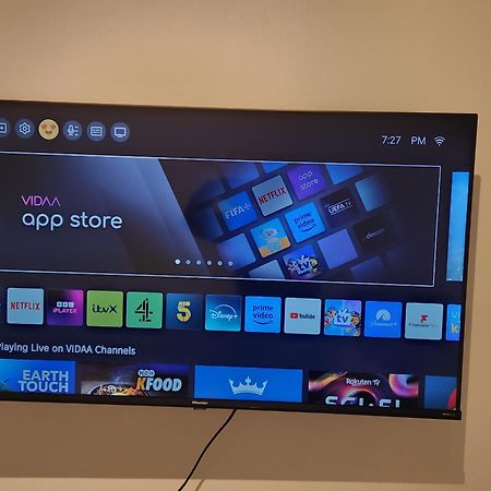 Flat With Work Station, Monitor, Smart Tv & Netflix Daire Londra Dış mekan fotoğraf