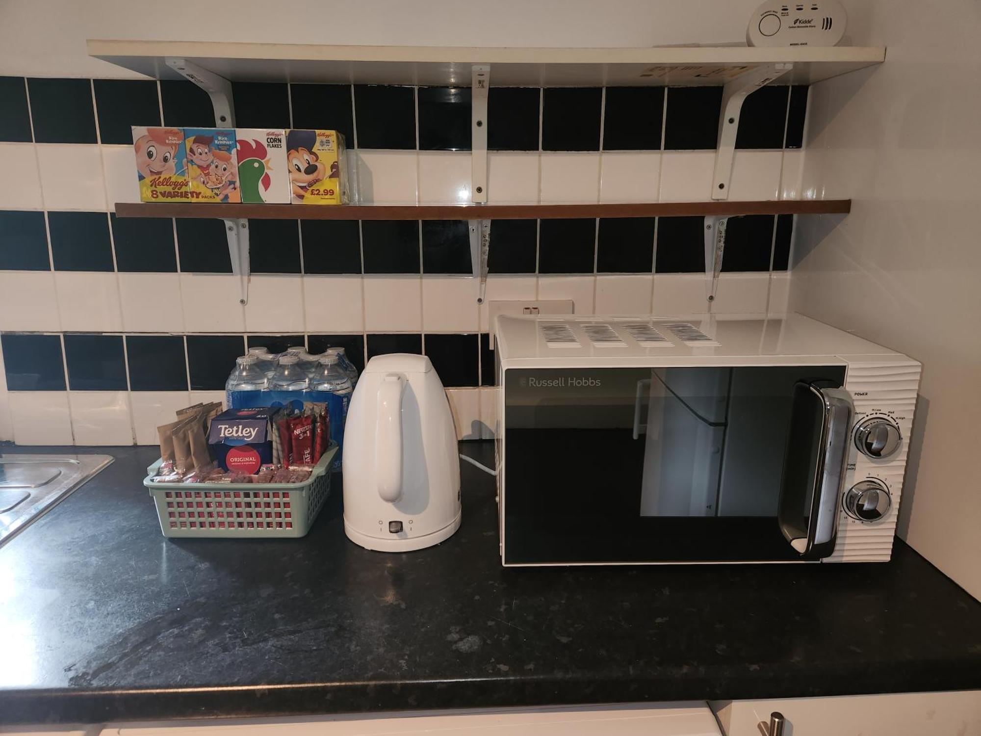 Flat With Work Station, Monitor, Smart Tv & Netflix Daire Londra Dış mekan fotoğraf